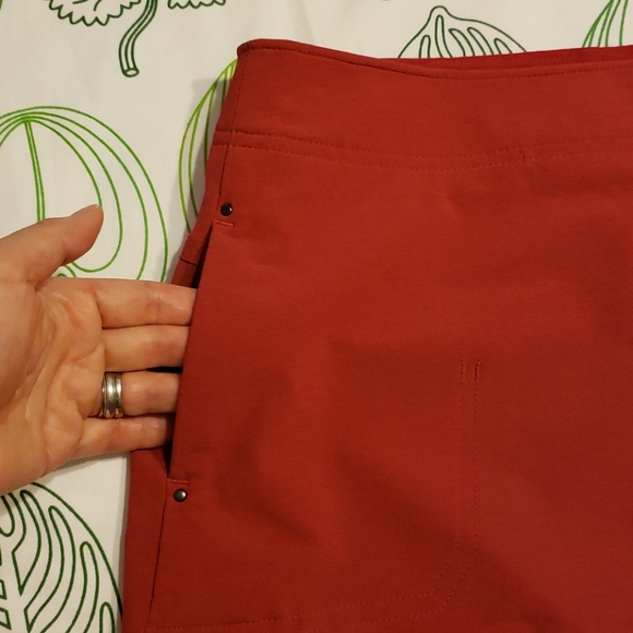 Columbia Omni-shield skirt - Picture 3 of 9